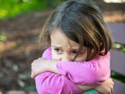 Cara Efektif Menghadapi Anak Super Sensitif