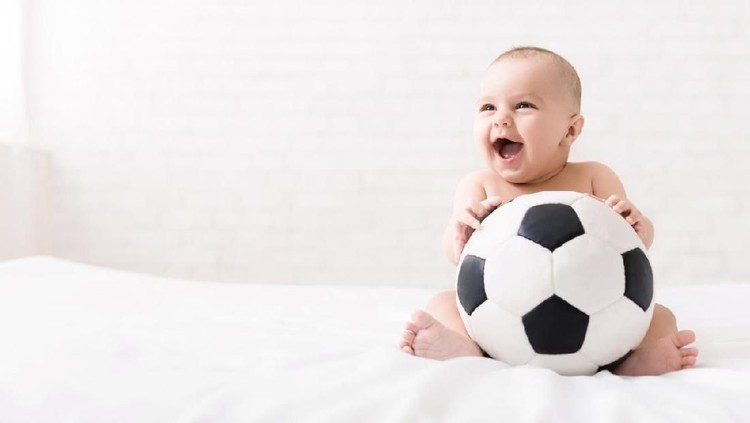 20 Nama Bayi Laki-laki Terinspirasi Pesepakbola Tampan Italia Inspirasi nama bayi laki-laki kali ini pas banget untuk Ayah Bunda penggemar sepakbola, khususnya bintang tampan asal Italia.