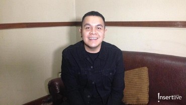 img-title Tulus Akan Kolaborasi dengan Teater Boneka di Konser Monokrom