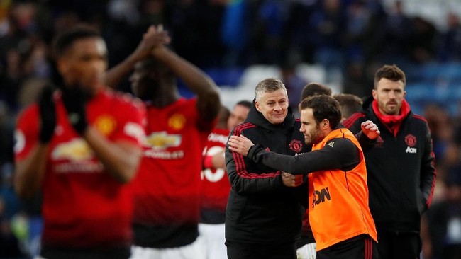 Mantan pemain Manchester United Danny Higginbotham menilai Ole Gunnar Solskjaer punya sentuhan Midas setelah mampu membangkitkan The Red Devils.