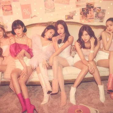 Lirik Lagu %% (Eung Eung) - Apink
