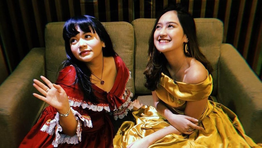 Mantan artis cilik dan penyanyi cilik, Amel Carla dan Salshabilla Adriani, baru saja merilis single terbarunya berjudul Semangat Pagi.
