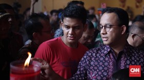Anies Dapat Hadiah Imlek Batu Akik Hingga Ikan Bandeng
