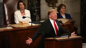 Trump Sebut Maduro Brutal, Dukung Guaido di Pidato Kenegaraan
