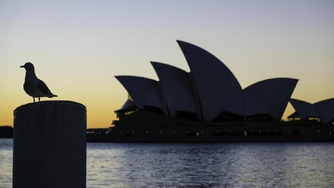 Perekonomian Australia mulai bangkit pada kuartal III lalu. Namun, ketegangan hubungan dengan China menjadi risiko yang harus dihadapi.