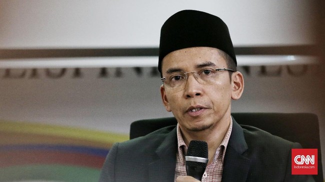 Mantan Gubernur Nusa Tenggara Barat (NTB) Tuan Guru Bajang (TGB) Muhammad Zainul Majdi kini jadi kader Perindo. Ia sempat di Golkar dan Demokrat.