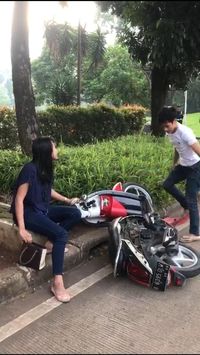 Kocak dan Bijak, Pesan untuk Wanita yang Pacarnya Rusak Motor saat Ditilang