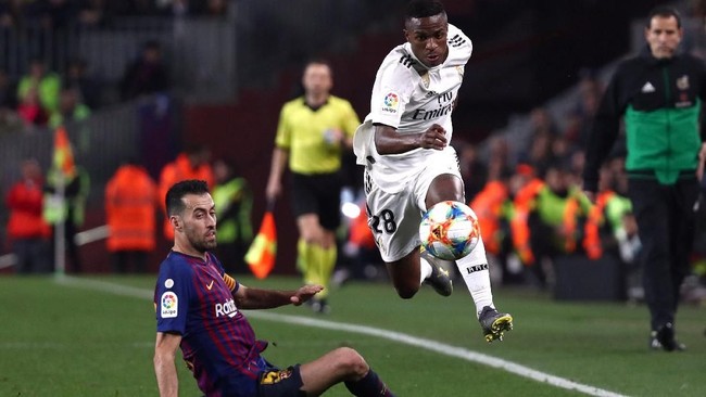 Hasil imbang Barcelona menjamu Real Madrid di duel El Clasico pada semifinal Copa del Rey jadi sinyal bahwa Los Blancos masih bisa bangkit.
