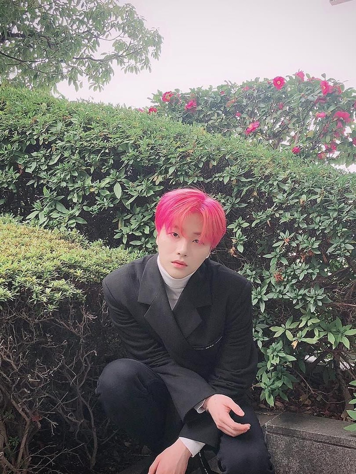 Genap berusia 24 tahun&comma; seperti apa sih potret Jay iKon yang bikin para penggemar&comma; iKONIC&comma; terpukau&quest; Insertizen yang pensaran intip yuk&excl;