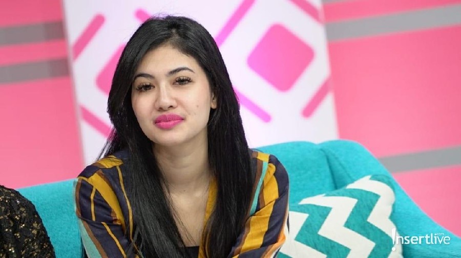 Della Perez sudah mengetahui dan turut bahagia atas rencana pernikahan Diego Michiels.