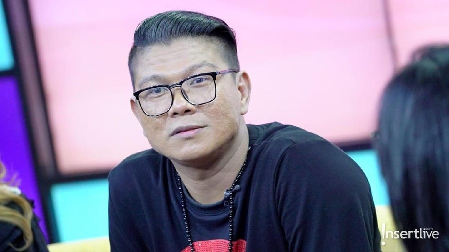 Diam-diam, Andika 'Babang Tamvan' sumbang 5 ton beras dan sembako untuk orang yang membutuhkan.