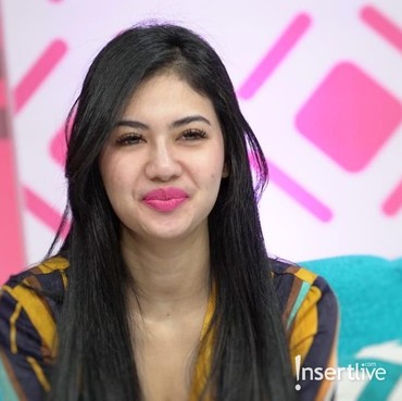 Isu Pacari Diego Michiels, Della Perez: Aku Nggak Suka Bule