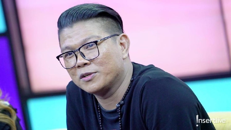 Stop Jadi Pacar Settingan, Andika Mahesa Kini Mulai Jualan Beras Andika Mahesa kini mulai menekuni dunia bisnis penjualan beras.