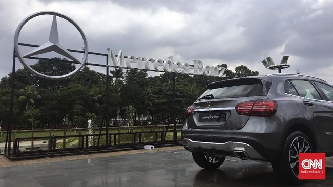 Sejumlah konsumen Mercedes-Benz yang notabenenya berkocek 'tebal' justru lebih tertarik membeli mobil dengan memanfaatkan promo bunga rendah.