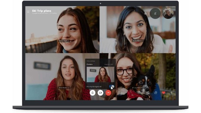 Skype membuat fitur yang bisa memburamkan latar serupa efek bokeh saat pengguna melakukan video call.