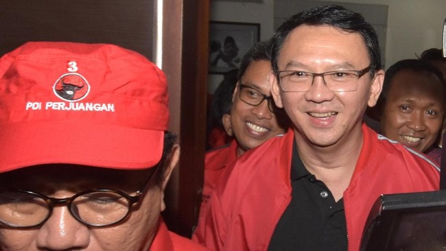 Ketua DPD PDIP Sumatera Utara blak-blakan bahwa Ahok telah menyatakan kesiapannya maju di Pilgub Sumut 2024.