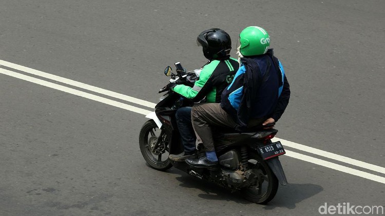 Berikut ini isi pesan menyentuh seorang ibu yang anaknya bekerja jadi tukang ojek.