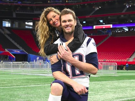 7 Foto Romantis Supermodel Gisele Bundchen dengan Suami