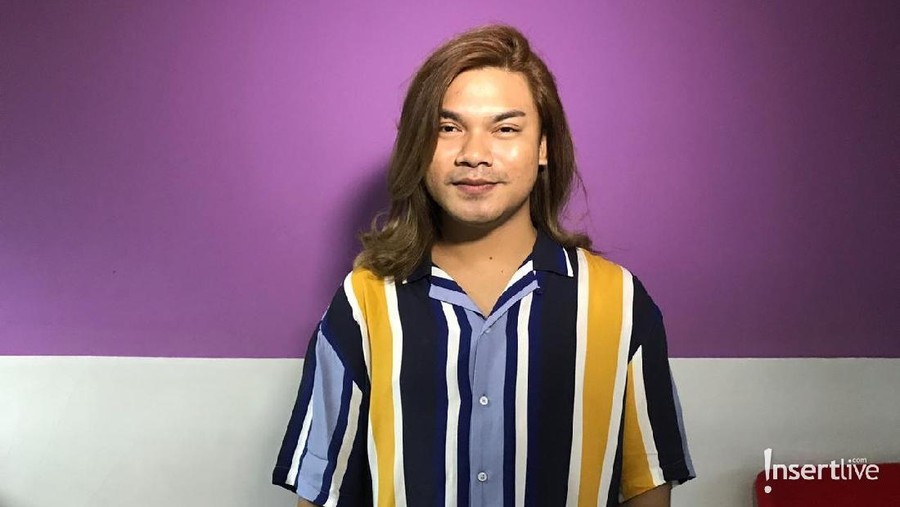 Mak Vera Hobi Judi, Fahmi Aditian: Sudah dari 2011 Sahabat Olga, Fahmi Aditian, mengaku mantan manajer Olga Syahputra, Mak Vera, sudah sejak 2011 lalu sering pergi ke kasino.