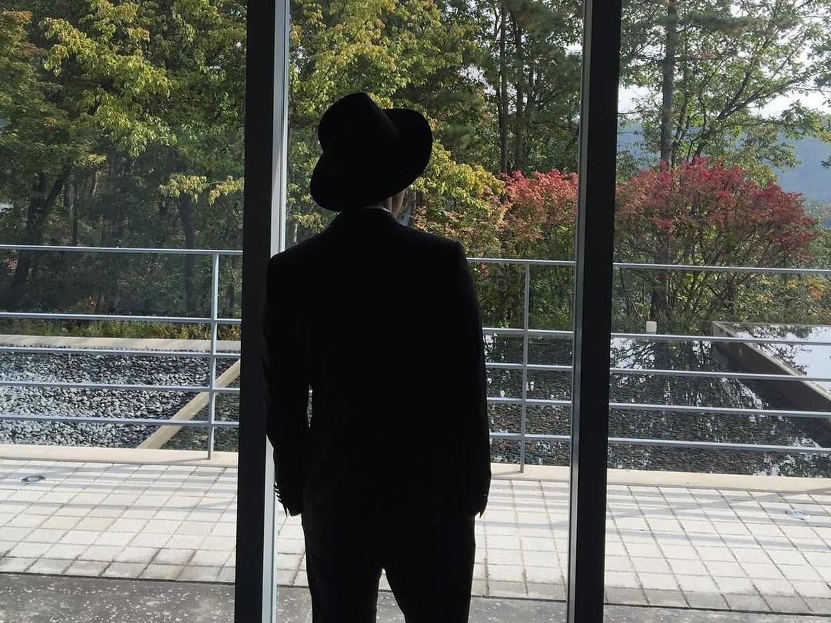 Lee Dong Wook&comma; memulai perjalanan barunya di drama terbaru&comma; Touch Your Heart&period; Insertizen yang mau lihat pesona aktor tampan ini&comma; lihat artikelnya yuk&excl;