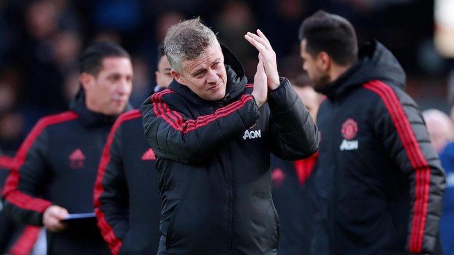 Mantan manajer Manchester United Jose Mourinho meremehkan kualitas Ole Gunnar Solskjaer dalam menangani klub berjuluk The Red Devils tersebut.