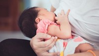 Kenapa Payudara Terasa Sakit Padahal Bayi Sudah Disusui?