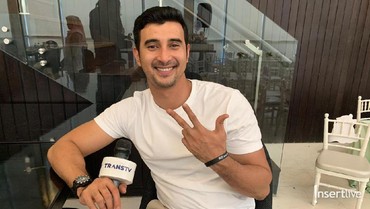 img-title Ketahuan! Ali Syakieb Unfollow IG Citra Kirana, Gagal Move On?