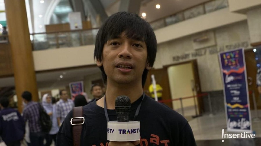 Kesedihan Rian d'Masiv atas meninggalkanya Ustaz Arifin Ilham.