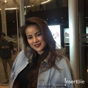 Pilih Jokowi, Olla Ramlan Ingatkan Tak Jelekkan Calon Lain