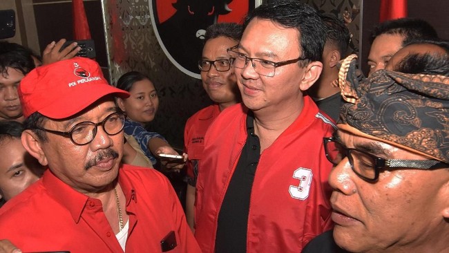 Sekjen PDIP menyebut eks Gubernur DKI Jakarta Basuki Tjahaja Purnama atau Ahok sampai sejumlah ketum parpol koalisi Jokowi-Ma'ruf bakal hadir di Kongres V PDIP.