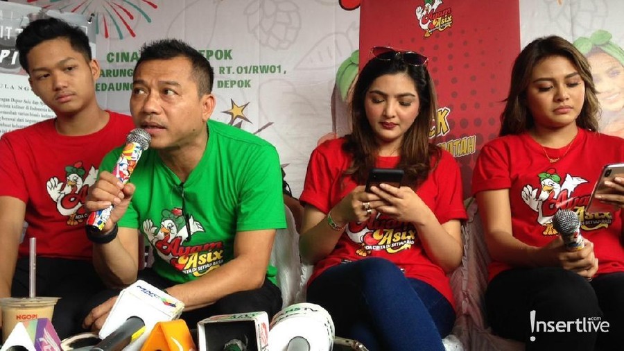 Anang Hermansyah menjawab tantangan debat publik dari Jerinx SID. Namun ia sebetulnya malu dengan insiden ini. 