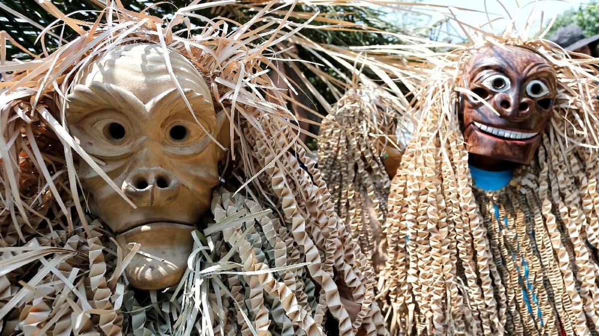 FOTO: Ritual Pesta Puja Pantai