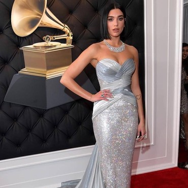 Histeris, Dua Lipa Raih Piala Grammy Awards 2019
