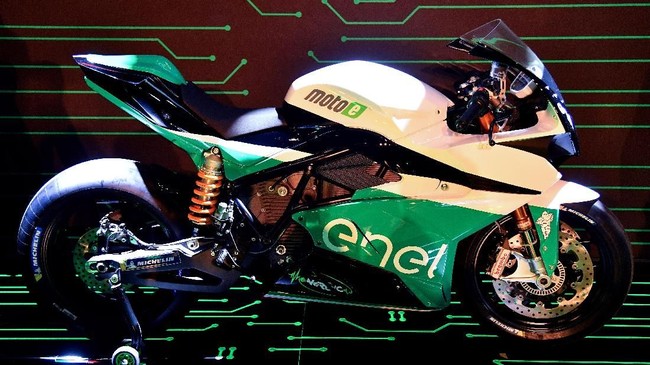 Balapan sepeda motor listrik MotoE dianggap 'aneh' oleh Marc Marquez karena biasanya dia menunggangi motor yang suaranya 'menggelegar' di MotoGP.
