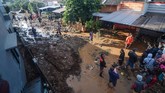 FOTO: Yang Tersisa Usai Banjir Bandang Kabupaten Bandung Banjir bandang menerjang Desa Jatiendah, Kecamatan Cilengkrang, Kabupaten Bandung, Sabtu (9/2) malam. Sebanyak 12 rumah rusak dan tiga warga meninggal.