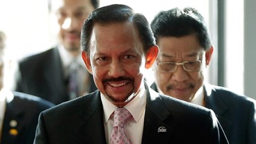 img-title Menguak Biaya Potong Rambut Sultan Brunei Seharga Rumah
