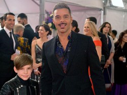 Terancam 50 Tahun Penjara, Ricky Martin Dibela Kakak