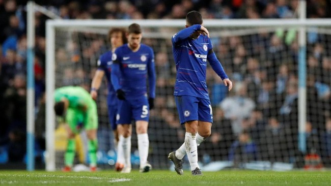FIFA melarang Chelsea beraktivitas pada dua bursa transfer mendatang setelah memastikan The Blues melanggar aturan transfer.