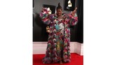 FOTO: Selebriti 'Berbulu' dan 'Mengembang' di Grammy Awards Selain penuh drama, Grammy Awards 2019 kali ini juga diramaikan dengan selebriti berbusana penuh bulu ataupun mengembang di beberapa bagiannya.
