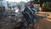 FOTO: Yang Tersisa Usai Banjir Bandang Kabupaten Bandung Banjir bandang menerjang Desa Jatiendah, Kecamatan Cilengkrang, Kabupaten Bandung, Sabtu (9/2) malam. Sebanyak 12 rumah rusak dan tiga warga meninggal.