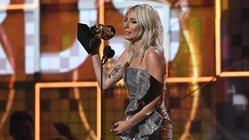 Lady Gaga Pendukung Joe Biden, Sang Ayah Pilih Donald Trump