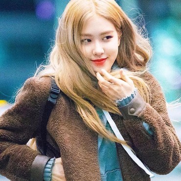 Konfirmasi Rose BLACKPINK tentang Album Solo Perdana