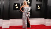 FOTO: Selebriti Berbusana Terbaik di Grammy Awards 2019 Tak masalah kalau Grammy Awards 2019 tak dihadiri oleh selebriti top, namun ajang ini tetap menjadi panggung busana luar biasa dengan busana terbaik.