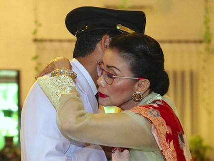 Cerita Mien Uno Selipkan Uang Saku di Kantong Sandiaga