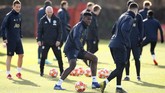 FOTO: Jelang Duel Manchester United vs PSG di Liga Champions Manchester United bakal berduel lawan PSG di Liga Champions. Berikut foto-foto persiapan kedua tim jelang laga tersebut.