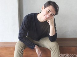 Terjun ke Dunia Akting, Jerome Kurnia Jajal Semua Genre Film