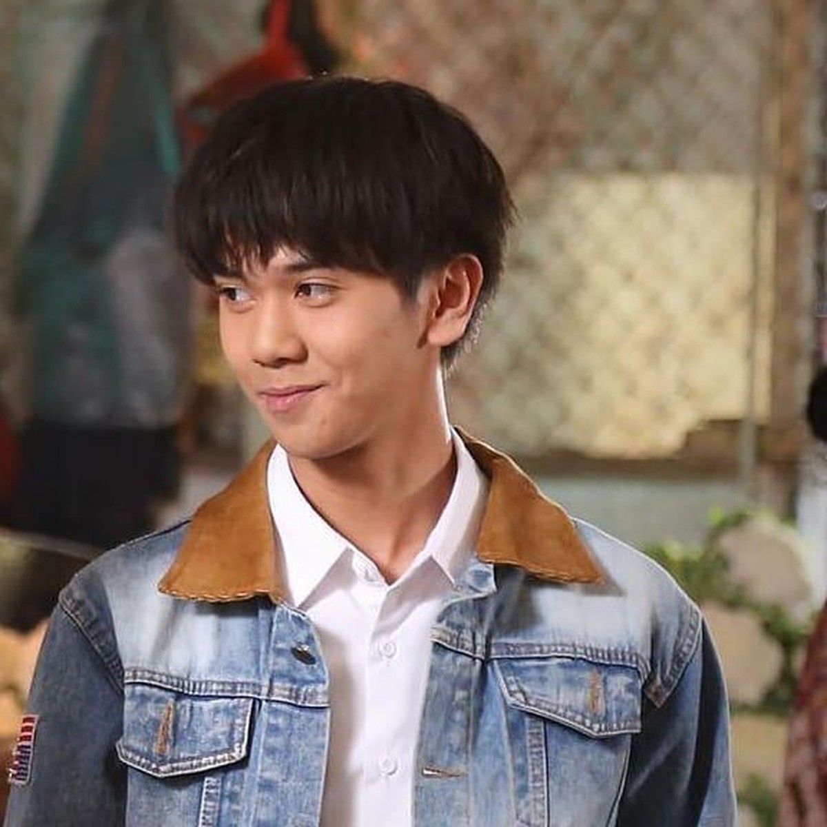 Pesona film Dilan 1990 memang memukau banyak orang&period; Hal-hal di dalam film itu pun menjadi populer sejak film ini tayang di layar lebar&period;