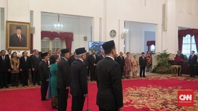 Jokowi Lantik Politikus PPP Hasrul Azwar Jadi Dubes Maroko