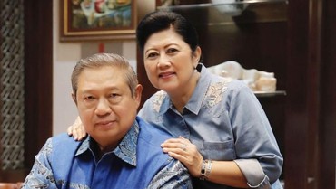 img-title Wawancara Eksklusif, Curahan Hati AHY tentang Sakit Ibunda