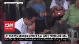 Jelang Pelantikan, Khofifah Berziarah Ke Makam Suami